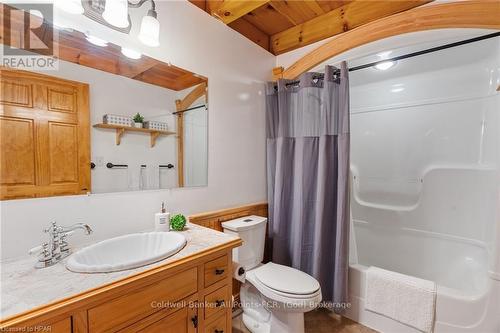 81196 Pfrimmer Road, Ashfield-Colborne-Wawanosh (Colborne Twp), ON - Indoor Photo Showing Bathroom