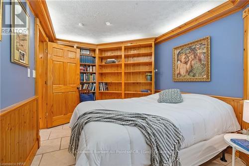 81196 Pfrimmer Road, Ashfield-Colborne-Wawanosh (Colborne Twp), ON - Indoor Photo Showing Bedroom