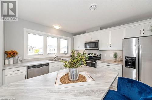 22 Blfs Vw Boulevard, Ashfield-Colborne-Wawanosh (Colborne), ON - Indoor Photo Showing Kitchen With Double Sink