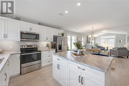 22 Blfs Vw Boulevard, Ashfield-Colborne-Wawanosh (Colborne), ON - Indoor Photo Showing Kitchen With Upgraded Kitchen