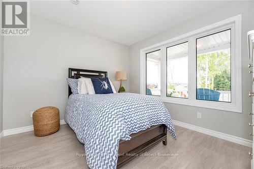 22 Blfs Vw Boulevard, Ashfield-Colborne-Wawanosh (Colborne), ON - Indoor Photo Showing Bedroom