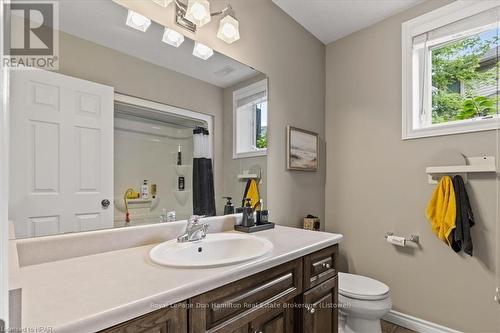 90 River Run Road, Mapleton (Drayton), ON - Indoor Photo Showing Bathroom