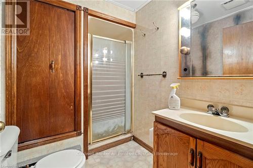 345 Huron Road, Goderich (Goderich Town), ON - Indoor Photo Showing Bathroom