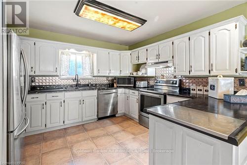 345 Huron Road, Goderich (Goderich Town), ON - Indoor Photo Showing Kitchen