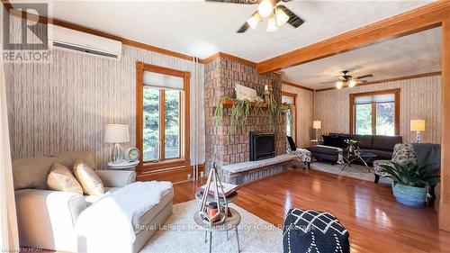 123 Elgin Avenue W, Goderich (Goderich (Town)), ON - Indoor Photo Showing Living Room With Fireplace