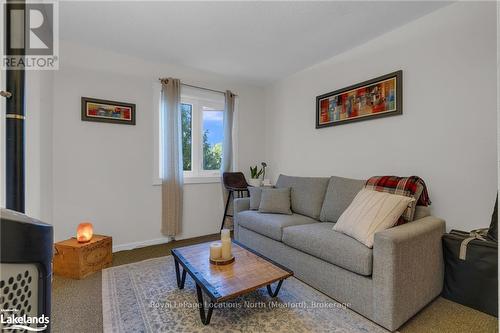 180 - 49 Trott Boulevard, Collingwood, ON - Indoor Photo Showing Living Room