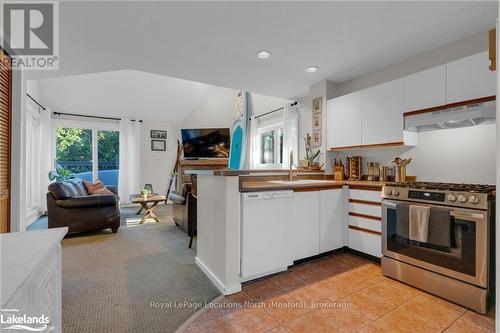 180 - 49 Trott Boulevard, Collingwood, ON - Indoor Photo Showing Kitchen