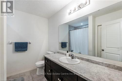 44 Kay Crescent, Guelph (Guelph South), ON - Indoor Photo Showing Bathroom