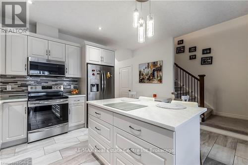 44 Kay Crescent, Guelph (Guelph South), ON - Indoor Photo Showing Kitchen