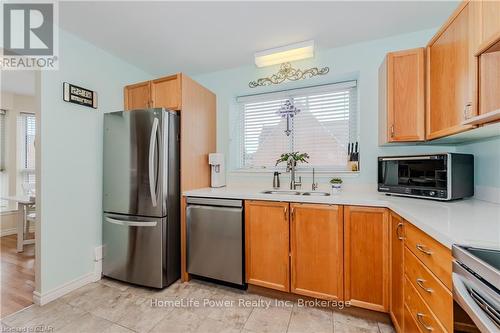 302 - 20 St George Street, Kitchener, ON - Indoor Photo Showing Kitchen