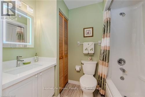 302 - 20 St George Street, Kitchener, ON - Indoor Photo Showing Bathroom