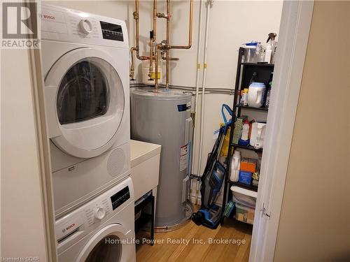 302 - 20 St George Street, Kitchener, ON - Indoor Photo Showing Laundry Room