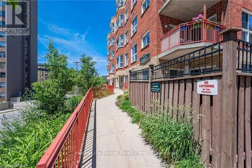 302 - 20 St George Street, Kitchener, ON - Outdoor