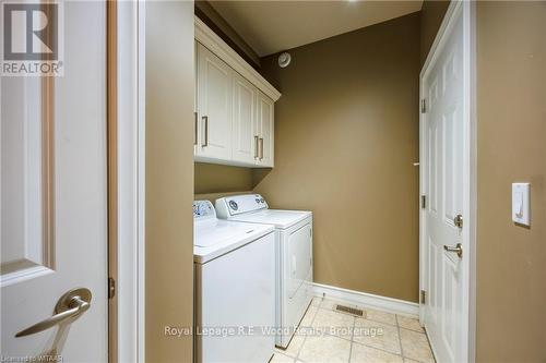 102 - 5 Wood Haven Drive, Tillsonburg, ON - Indoor Photo Showing Laundry Room