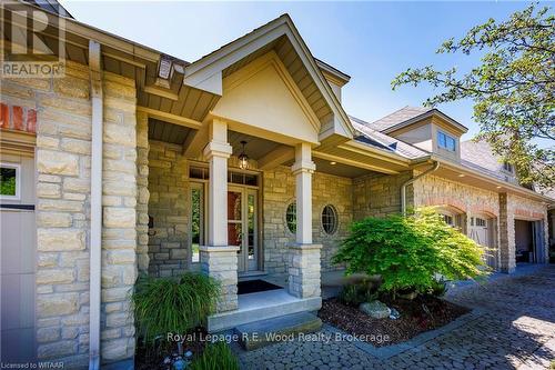 102 - 5 Wood Haven Drive, Tillsonburg, ON - Outdoor With Facade