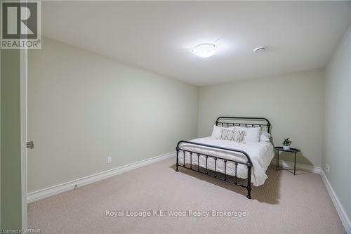 102 - 5 Wood Haven Drive, Tillsonburg, ON - Indoor Photo Showing Bedroom