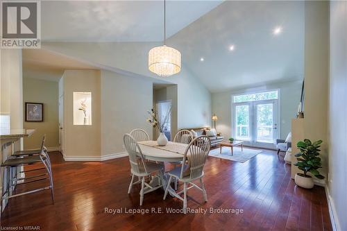 102 - 5 Wood Haven Drive, Tillsonburg, ON - Indoor Photo Showing Dining Room