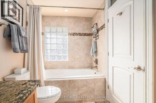 24 Doris Avenue, Ottawa, ON - Indoor Photo Showing Bathroom