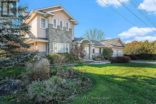 24 Doris Avenue, Ottawa, ON - Outdoor