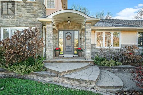 24 Doris Avenue, Ottawa, ON - Outdoor