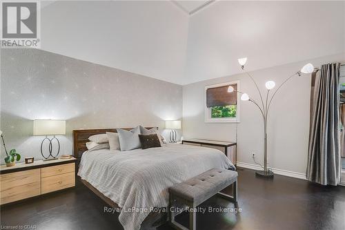 20 Wildan Drive, Hamilton (Freelton), ON - Indoor Photo Showing Bedroom