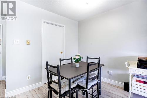 402 - 5 Jacksway Crescent, London, ON - Indoor Photo Showing Dining Room