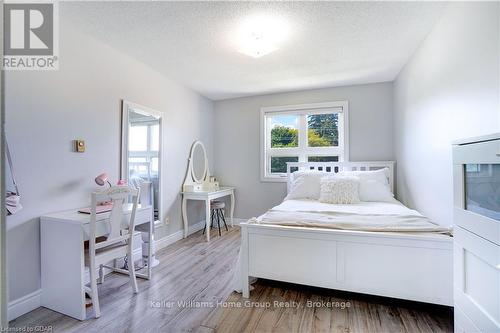 402 - 5 Jacksway Crescent, London, ON - Indoor Photo Showing Bedroom