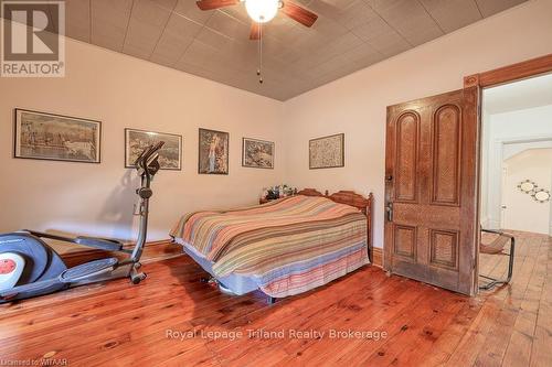 13 Oxford Street, Woodstock, ON - Indoor Photo Showing Bedroom