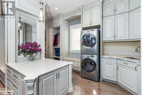 175 Pineway Park, Kingsville, ON - Indoor Photo Showing Laundry Room