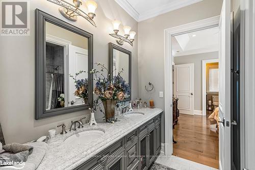 175 Pineway Park, Kingsville, ON - Indoor Photo Showing Bathroom