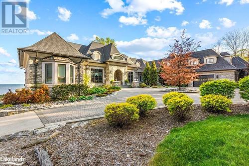 175 Pineway Park, Kingsville, ON - Outdoor With Facade