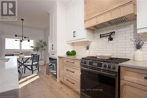 73590 Irene Crescent, Bluewater (Hay), ON - Indoor Photo Showing Kitchen With Upgraded Kitchen