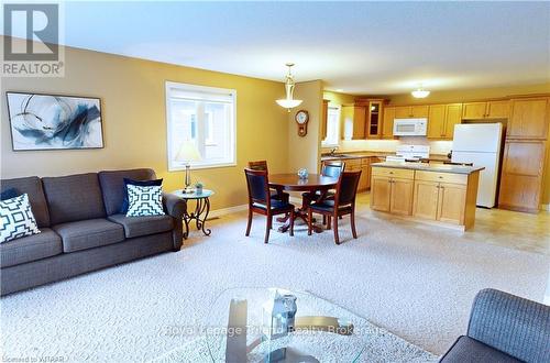 23 Hogarth Drive, Tillsonburg, ON - Indoor