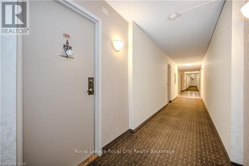 816 - 19 Woodlawn Road E, Guelph (Waverley), ON - Indoor Photo Showing Other Room