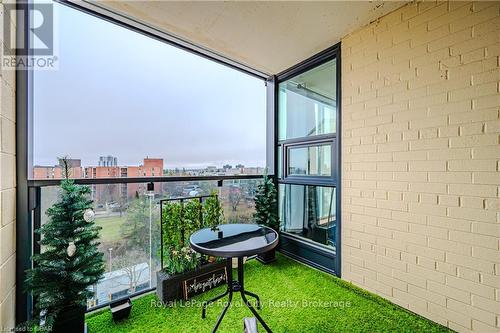 816 - 19 Woodlawn Road E, Guelph (Waverley), ON - Outdoor With Balcony With Exterior