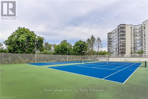 816 - 19 Woodlawn Road E, Guelph (Waverley), ON -  With Backyard