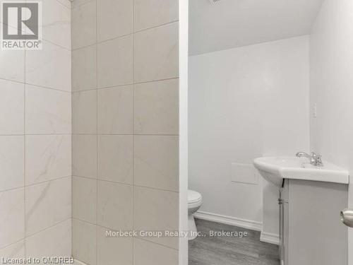 186 Sherman Avenue N, Hamilton (Stipley), ON - Indoor Photo Showing Bathroom