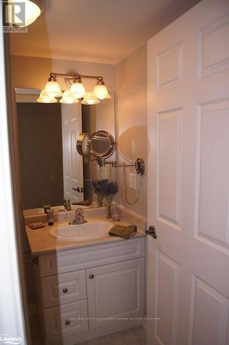 301 - 24 Dairy Lane, Huntsville (Chaffey), ON - Indoor Photo Showing Bathroom