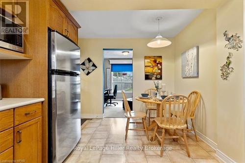 8 Oak Street, Stratford, ON - Indoor Photo Showing Dining Room