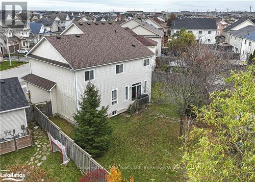 10 Regalia Way, Barrie (Innis-Shore), ON - Outdoor