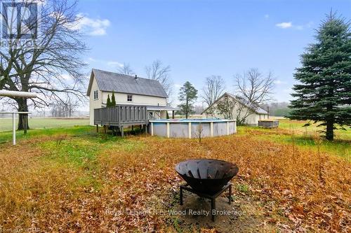 301 Plowmans Line, Norfolk County, ON - Outdoor With Backyard