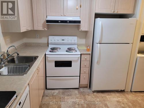 404 - 20 St George Street, Kitchener, ON - Indoor Photo Showing Kitchen With Double Sink