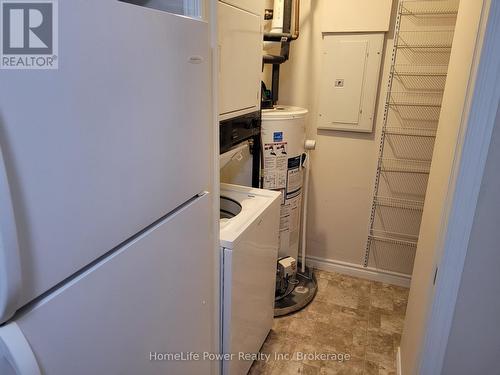 404 - 20 St George Street, Kitchener, ON - Indoor Photo Showing Laundry Room