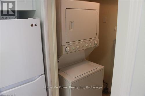 211 - 20 St George Street, Kitchener, ON - Indoor Photo Showing Laundry Room