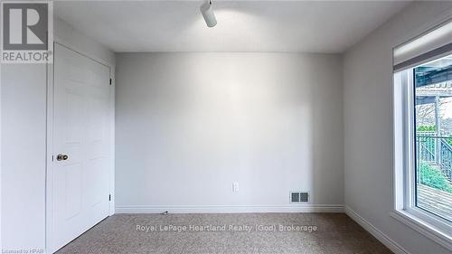 15 - 90 Ontario Street S, Lambton Shores, ON - Indoor Photo Showing Other Room