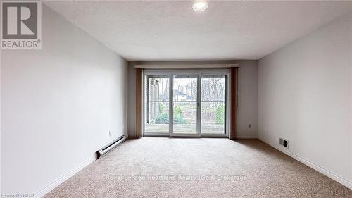 15 - 90 Ontario Street S, Lambton Shores, ON - Indoor Photo Showing Other Room