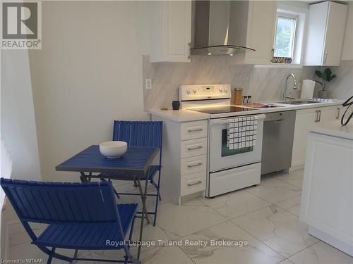 764 Dundas Street, Woodstock, ON - Indoor Photo Showing Laundry Room