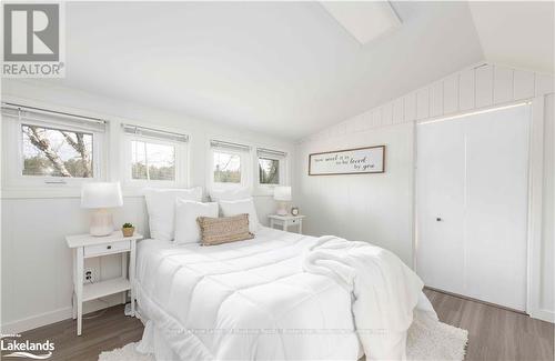 646 Muskoka 3 Road N, Huntsville (Chaffey), ON - Indoor Photo Showing Bedroom