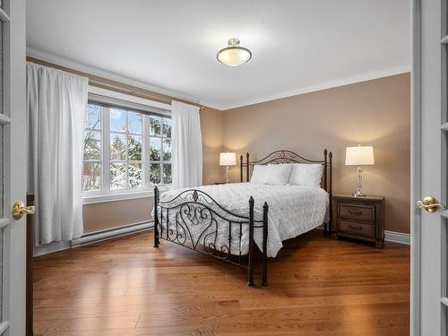 Master bedroom - 1131 Rue Du Sous-Bois, Longueuil (Le Vieux-Longueuil), QC - Indoor Photo Showing Bedroom