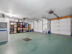 Garage - 